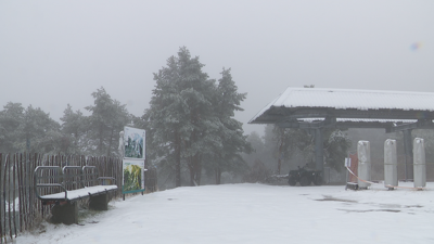 A neve cobre a Estación de Montaña de Manzaneda