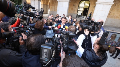 Alfonso Fernández Mañueco tras exercer o seu dereito ao voto en Salamanca