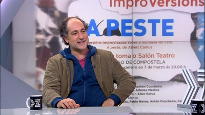 Antón Coucheiro, director das ImproVersións arredor da montaxe 'A peste' do CDG
