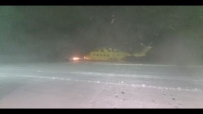 O helicóptero de rescate continúa cos labores de busca dos mariñeiros desaparecidos