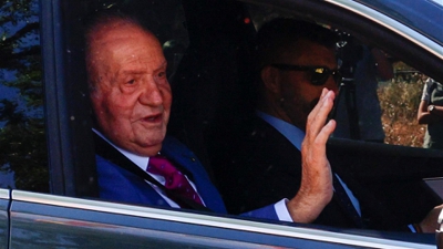 O rei Xoán Carlos chega á Zarzuela (EFE/Rodrigo Jiménez)