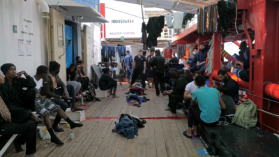 No barco de Médicos sen Fronteiras hai 527 persoas rescatadas