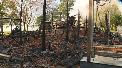 Imaxe do que había este venres, once días despois do incendio que destruíu o restaurante Estrella del Mar de Boiro