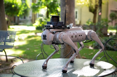 Imaxe do prototipo de can-robot guía (Foto:CSIC)
