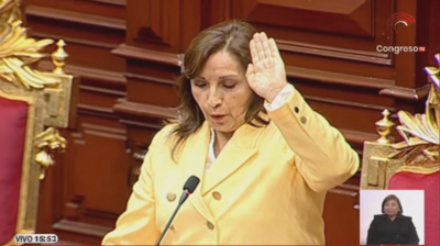 A presidenta do Perú o día da xura do seu cargo