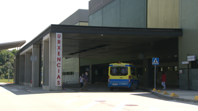 Entrada das urxencias do Hospital Alvaro Cunqueiro en Vigo