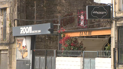 Exterior da discoteca en Ponteareas onde se rexistrou a agresión cunha arma branca