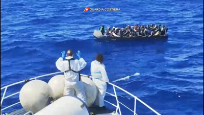 Inmigrantes nas costas de Italia