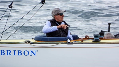 O rei Xoán Carlos navega no Bribón (EFE Lavandeirajr)