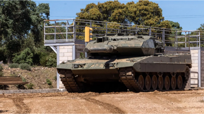 Carro de combate Leopard español en manobras