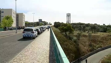 A Policía portuguesa no lugar do crime en Setúbal