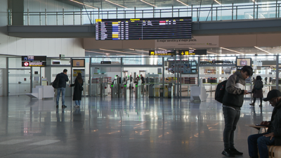 Imaxe do aeroporto Rosalía de Castro