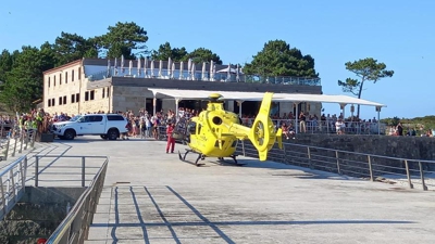 Helicóptero do Sergas este domingo nas Illas Cíes