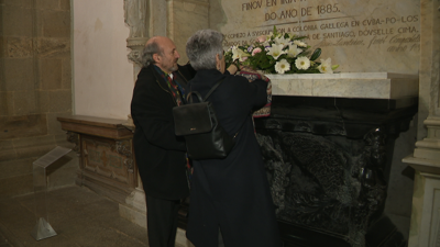 Homenaxe a Rosalía de Castro no Panteón que agora será de Galegas e Galegos Ilustres
