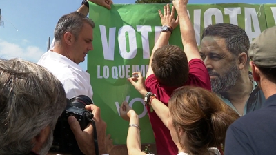 Ortega Smith fai campaña en Pontevedra