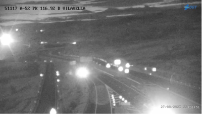 Imaxes das cámaras da DXT na Vilavella na A-52 esta noite co treito aberto ao tráfico