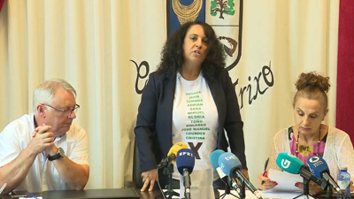 A nova alcaldesa, Susana Iglesias, prometeu o seu cargo no pleno