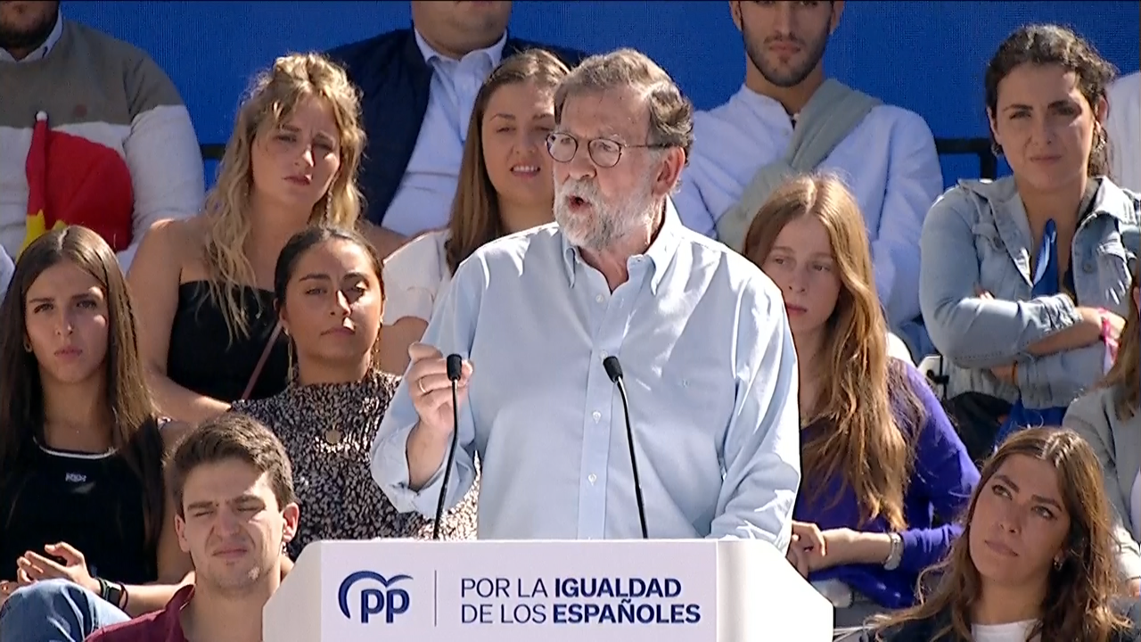 Mariano Rajoy durante o mitin
