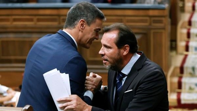Pedro Sánchez e Óscar Puente, este venres no Congreso (EFE/Sergio Pérez)