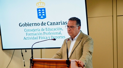 O conselleiro de Educación do Goberno das Canarias, Poli Álvarez