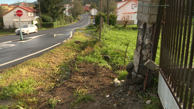 Imaxe deste martes do lugar en que se produciu o accidente na estrada AC-550 en Portosín e Porto do Son