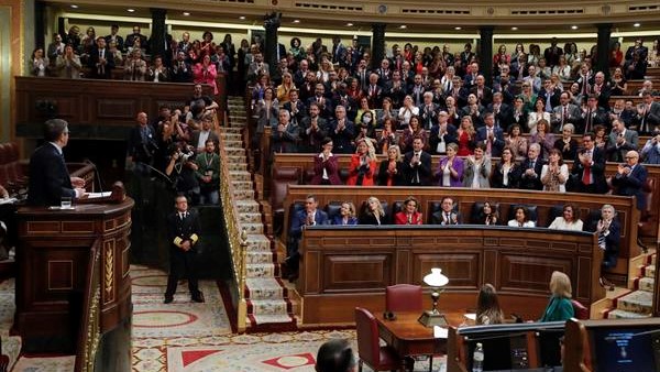 O deputado do PSOE, Patxi López, intervén durante a sesión de investidura (EFE/ Juan Carlos Hidalgo)
