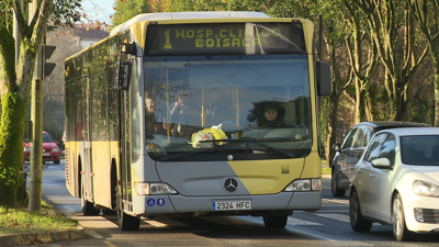 As liñas de autobús de Santiago sofren numerosas incidencias