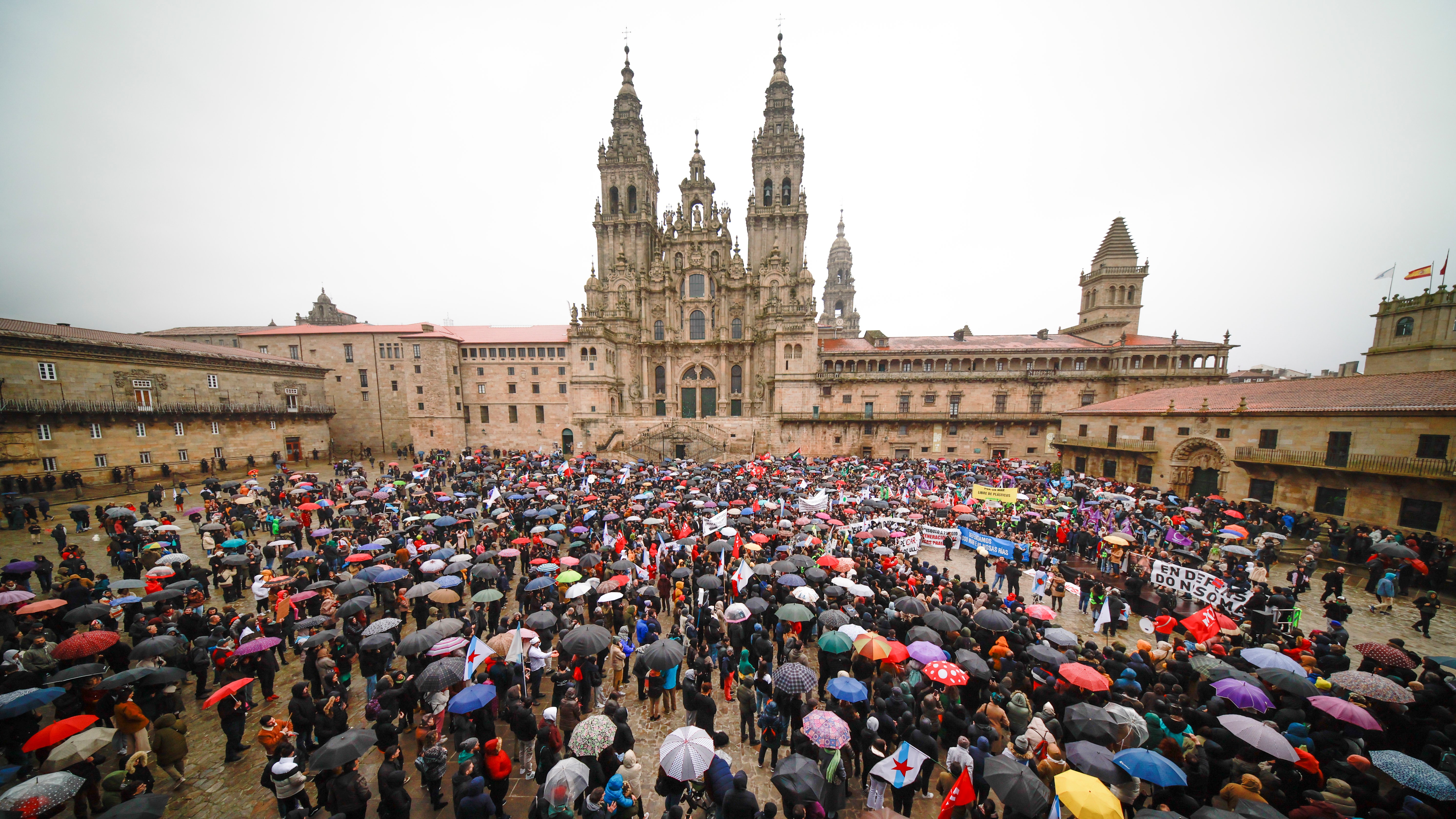 A manifestación rematou na Praza do Obradoiro. EFE/Lavandeira Jr