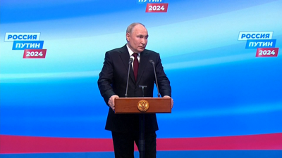 O presidente ruso Vladimir Putin nunha conferencia de prensa tras os resultados electorais (France Press)