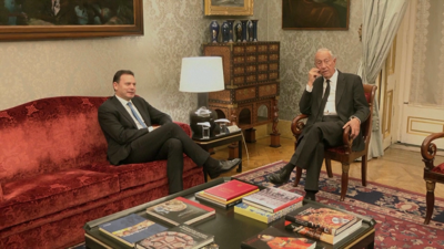 O novo primeiro ministro de Portugal Luís Montenegro, nun encontro co presidente da República Marcelo Rebelo de Sousa