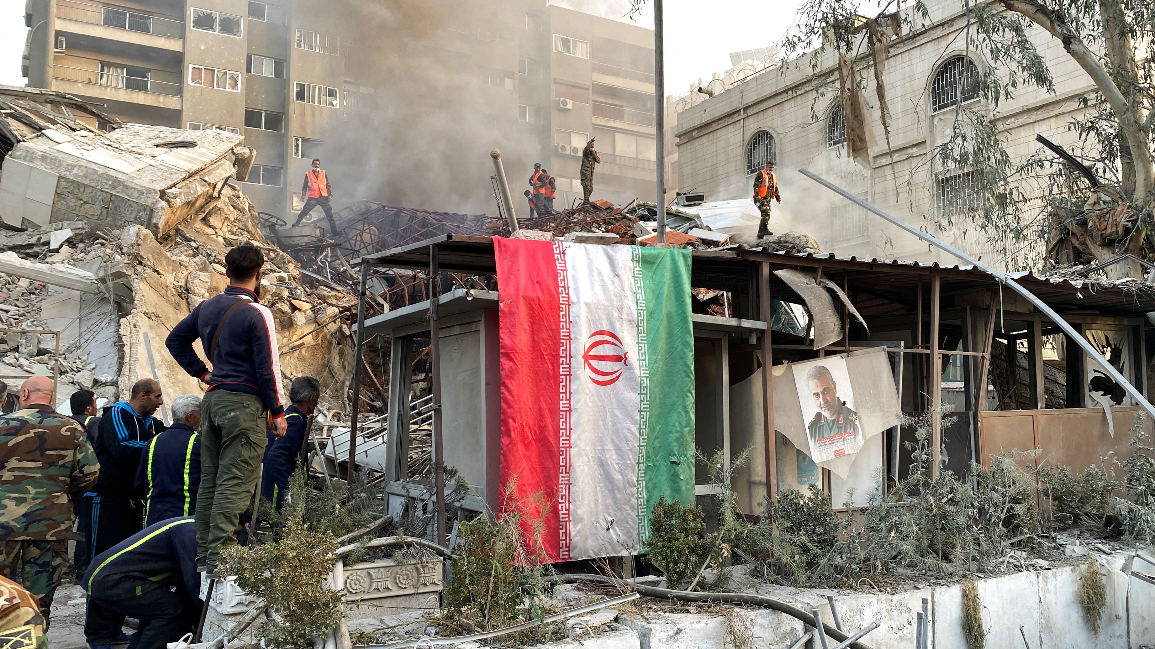 Consulado iraniano en Damasco atacado este luns (Reuters/Firas Makdesi)