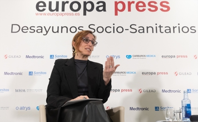 A ministra de Sanidade, Mónica García, nun almorzo informativo organizado por Europa Press, este luns en Madrid (Eduardo Parra / Europa Press)