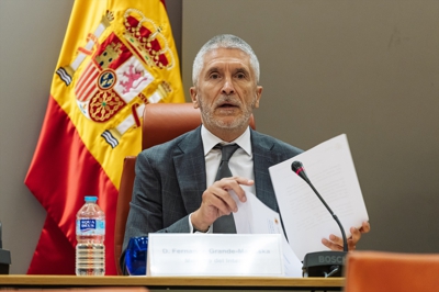 O titular de Interior, Fernando Grande-Marlaska, nunha conferencia de prensa na sede da Dirección Xeral de Tráfico, este venres en Madrid (Carlos Luján / Europa Press)