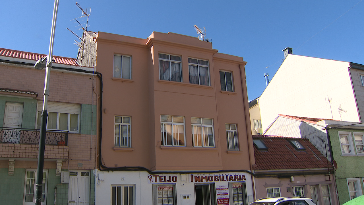 Edificio no que residía a falecida