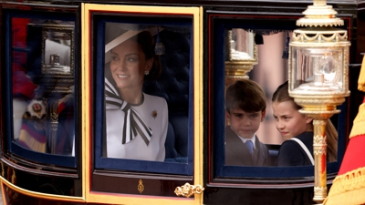 A princesa de Gales na carruaxe cos fillos. REUTERS/Hollie Adams