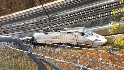 Imaxe de arquivo do tren sinistrado en Angrois (Santiago de Compostela), o 24 de xullo de 2013 (Europa Press).