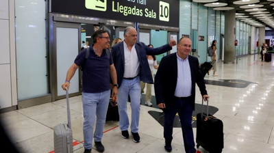 Alfonso Serrano, Esteban González Pons e Miguel Tellado á súa chegada. EFE/Zipi