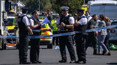 Policía na escena dos feitos en Southport (Europa Press / James Speakman)