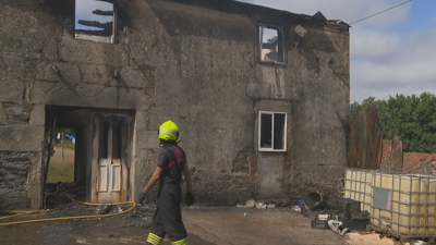 Vivenda tras o incendio