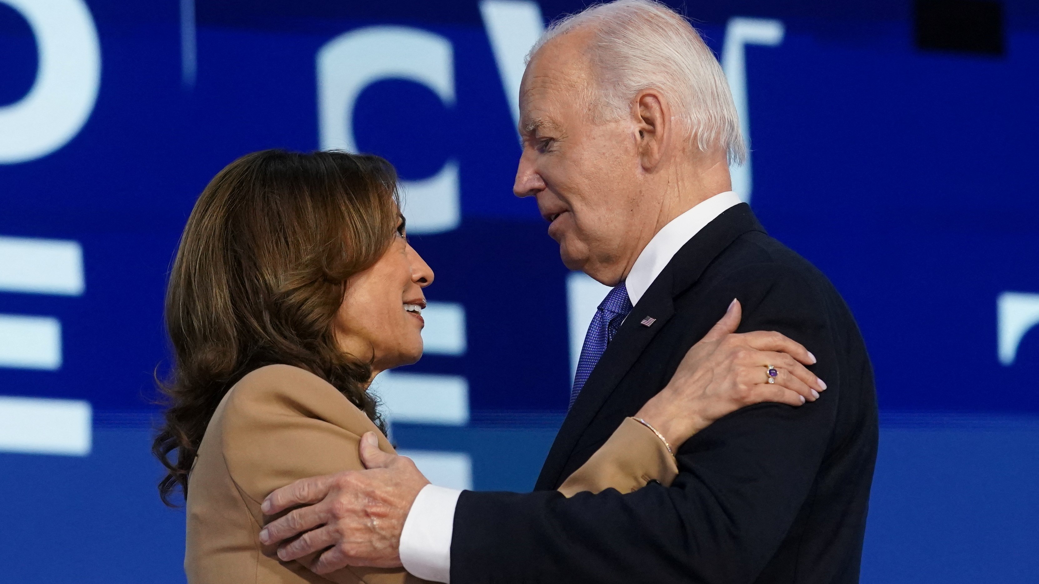 Biden e Harris na convención demócrata este luns (Reuters/Kevin Lamarque)