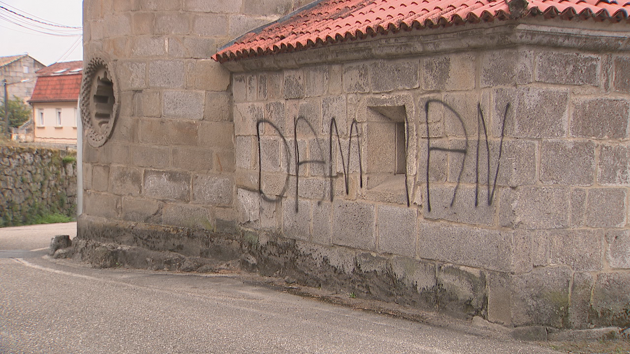 Pintada na Igrexa de Santa María de Castrelos en Vigo